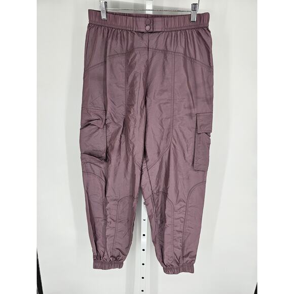 Fabletics Womens Sz M Lightweight Cargo Jogger Plum Cactus Nylon 80s Mauve - Picture 1 of 4
